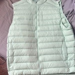 Lululemon Mens sleeveless vest